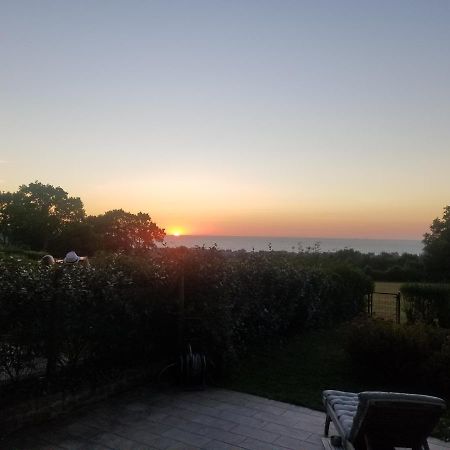 Deauville Vue Mer Tourgeville Exterior foto